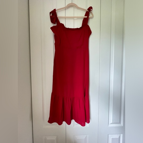 Belle & Bloom Midi Dress - Picture 3 of 7